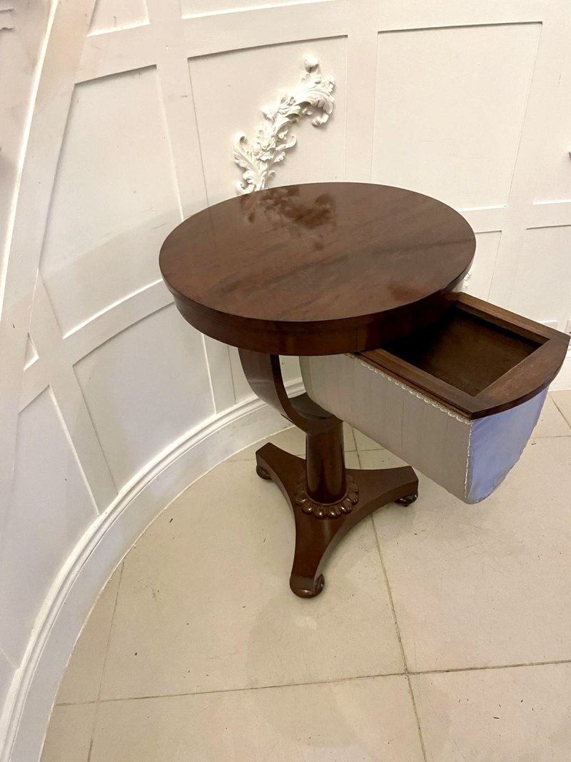 Antique Victorian Quality Mahogany Circular Sewing / Lamp Table